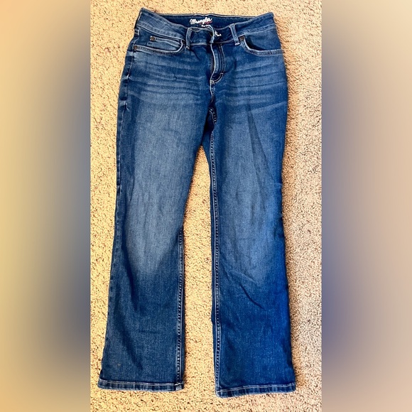 Wrangler Women's Boot Cut Jeans with Embroidered Pockets - Picture 2 of 5